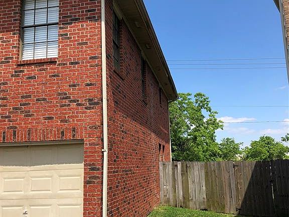5th image of 102 Crest Ct