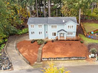 1955 Woodson Loop, Eugene, OR 97405