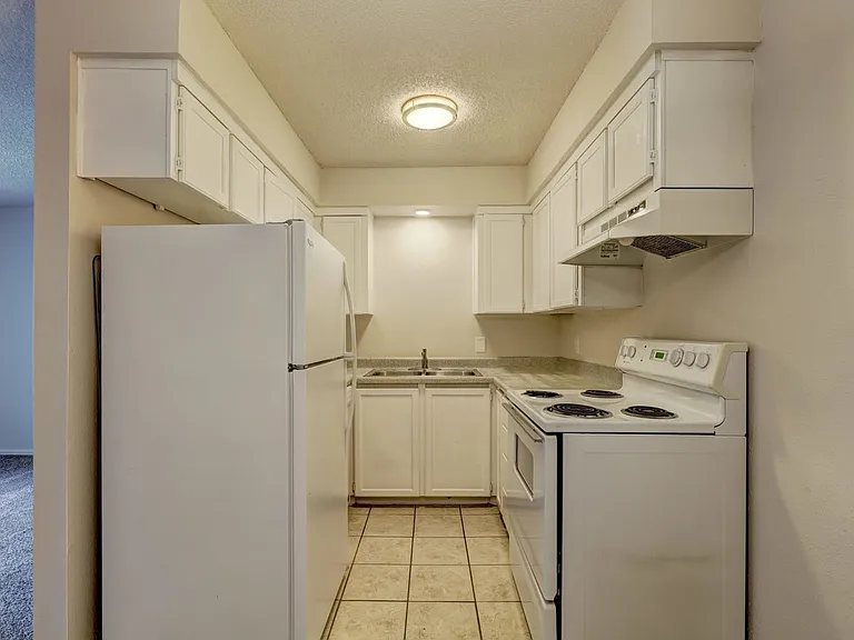 515 Alameda St — Photo 4