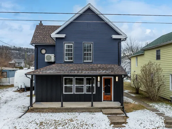 710 E 2nd St, Nescopeck, PA 18635