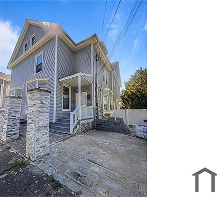 4 bed, 2400 sqft, $2,800 — Photo 3