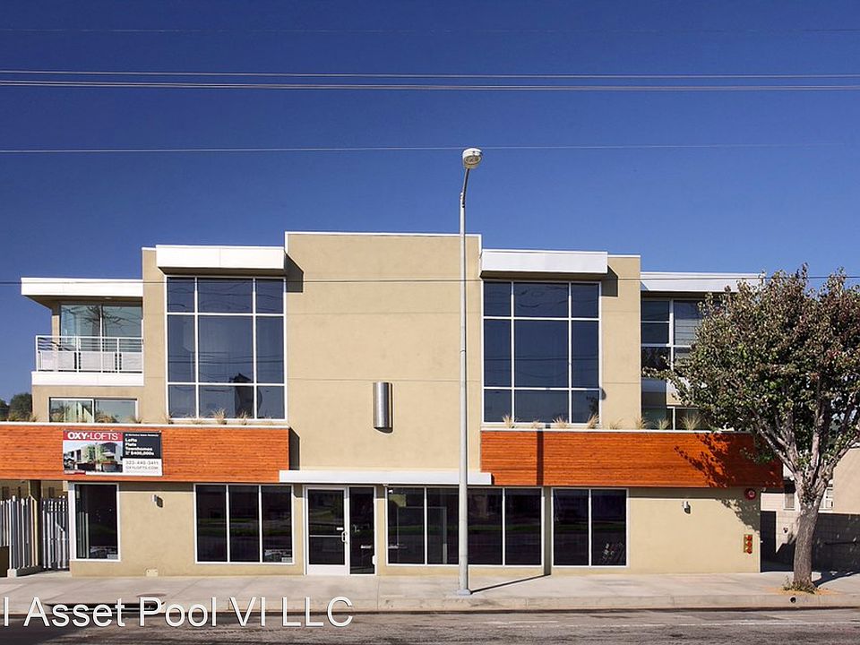 2nd image of 4543 Eagle Rock Blvd #9