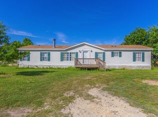 933 Old McDade Rd, Elgin, TX 78621