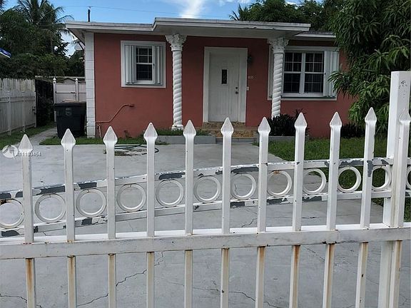 5th image of 1035 NE 146th St