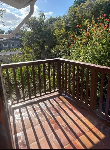 1517 De La Vina St #D