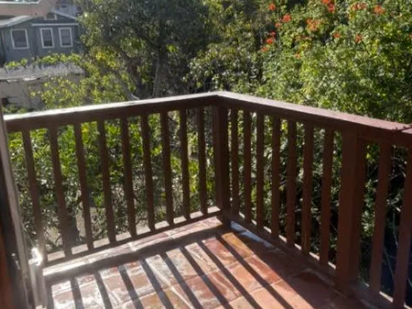 1517 De La Vina St APT D, Santa Barbara, CA 93101