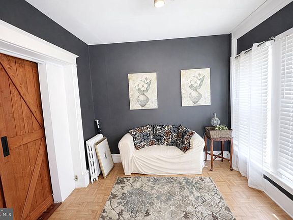 4th image of 60 E Durham St