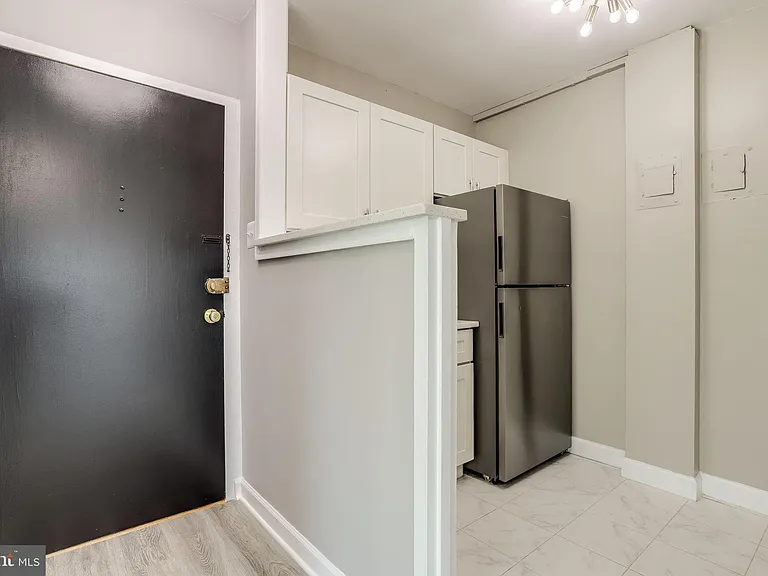 1011 Arlington Blvd #442 — Photo 8
