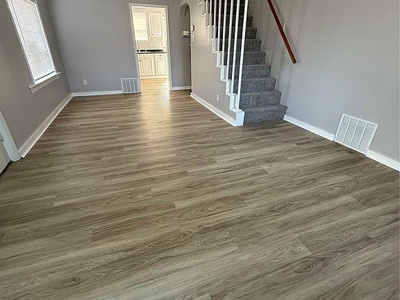 2nd image of 6516 Myron Ave