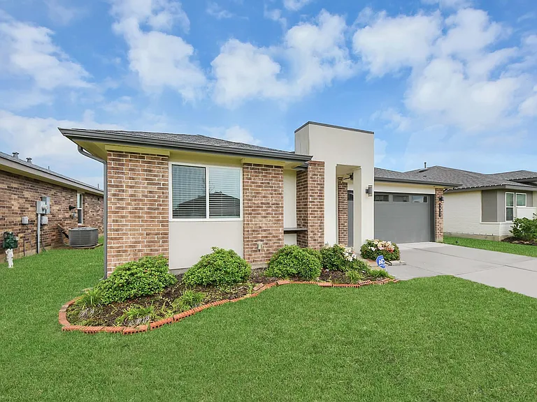 7923 Cattleman Valley Dr — Photo 34