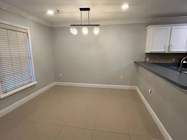 410 Tradition Ln — Photo 6