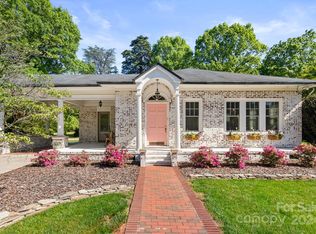 221 Ridgeway Ave, Statesville, NC 28677