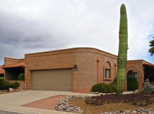 1048 W Camino Urbano, Green Valley, AZ 85622