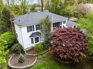 27 Prince Henry Dr, Randolph, NJ 07869