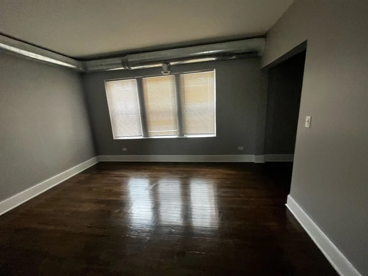 7511 S Yale Ave — Photo 3