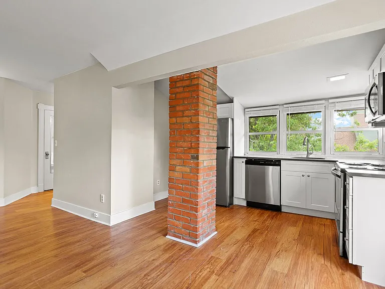 3004 Broadway St #1-3 — Photo 37