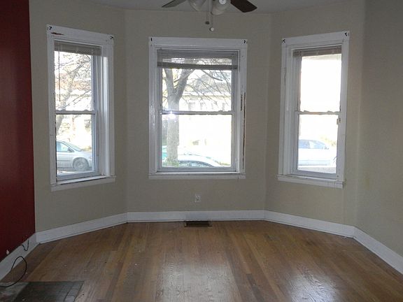 4th image of 2445 N Newcastle Ave
