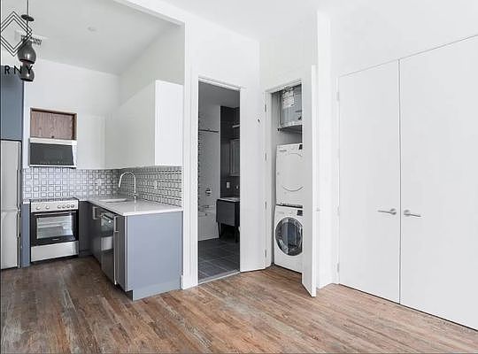 2nd image of 486 Lefferts Ave APT 2B