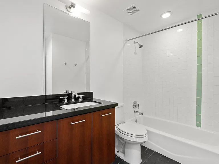 603 Davis St #1105 — Photo 11
