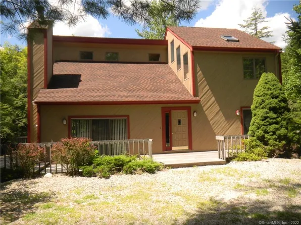 53 Canterbury Court, Goshen, CT 06756