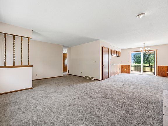 4th image of 4970 E Barnum Rd