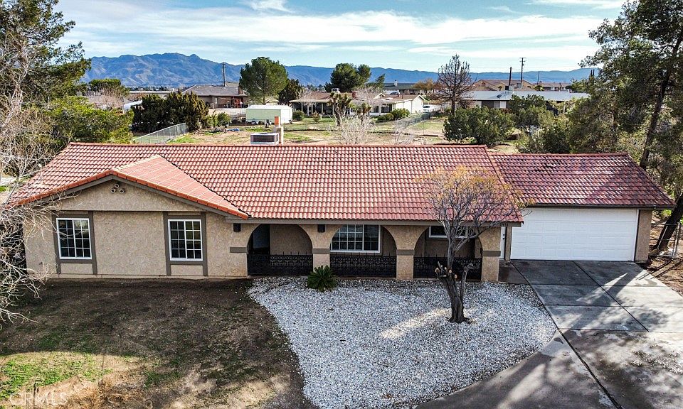 17433 Sultana St, Hesperia, CA 92345 Zillow