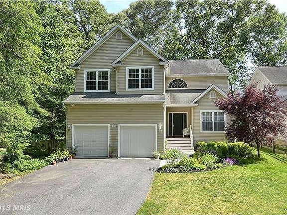 3rd image of 1033 Omar Dr