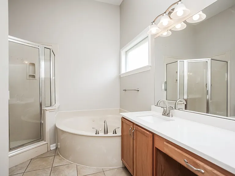 1531 Carlton Ridge Dr — Photo 10