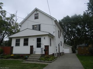 559 Adelaide Ave SE, Warren, OH