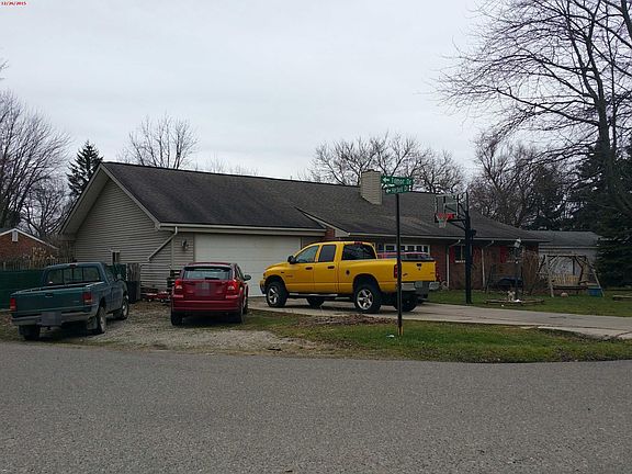 3rd image of 3077 Herbell Dr