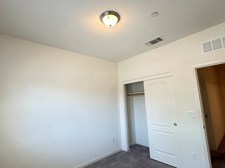 513 Tolman Way — Photo 6