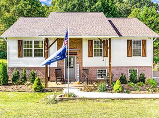 270 Cross Over Rd, Sevierville, TN 37876