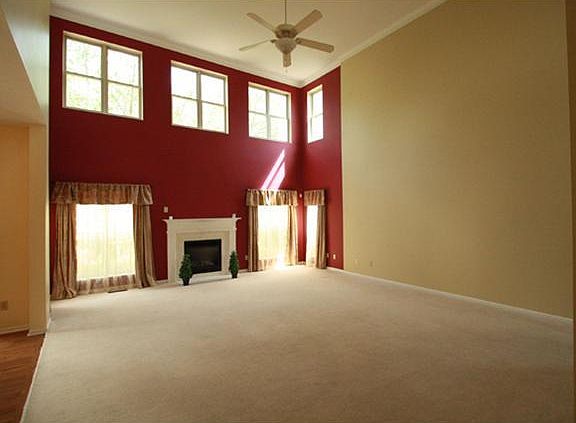 4th image of 9502 Knarwood Ct