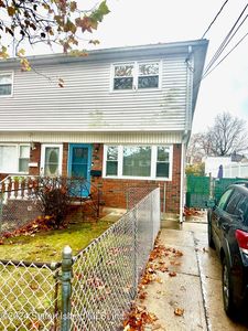48 Lamport Blvd, Staten Island, NY, 10305