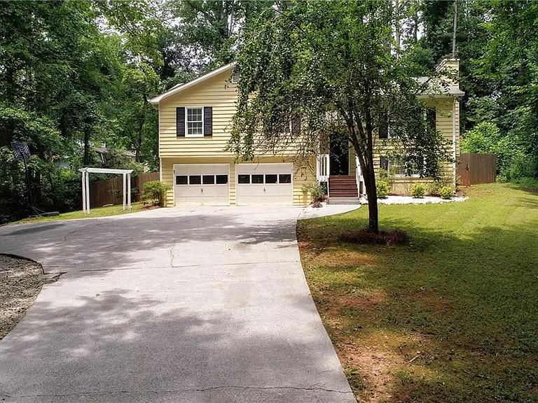 127 Angela Ln — Photo 9