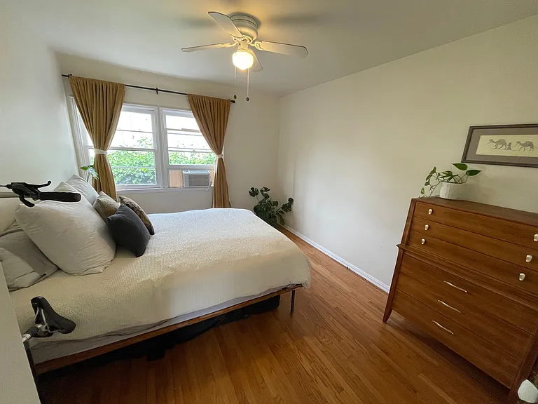 1324 1/2 Ocean Park Blvd #1/2 — Photo 8