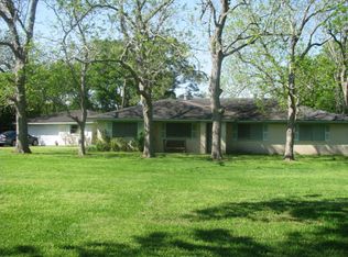 2423 County Road 45, Angleton, TX 77515