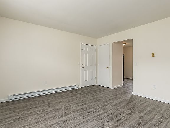 3rd image of 2589 Red Rock Blvd #B