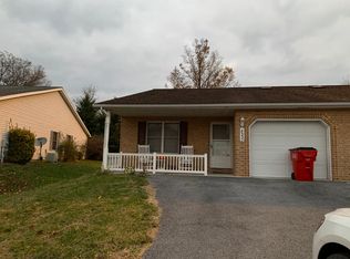 16932 Cavalry Dr, Williamsport, MD 21795