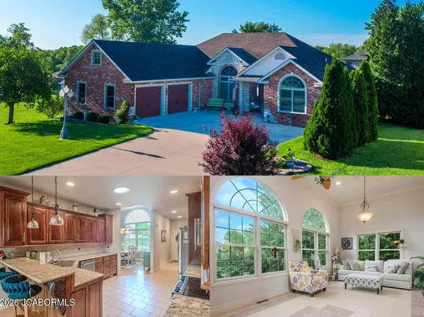 325 Spring Ave, Holts Summit, MO 65043