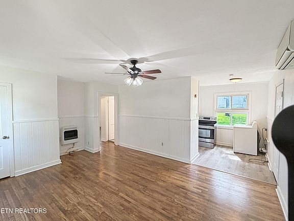 3rd image of 2432 King St