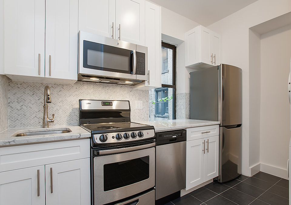 1st image of 372 Saint Johns Pl APT 12A