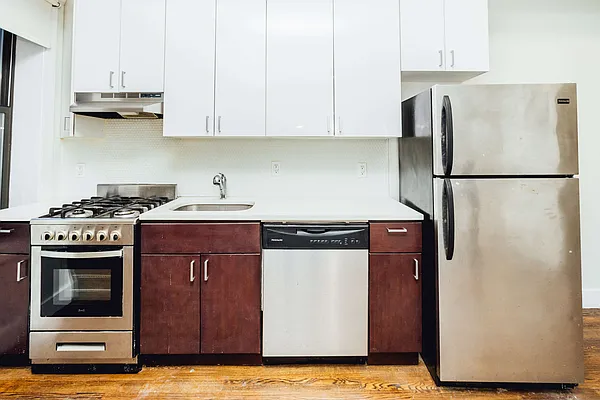Rented by Nooklyn NYC LLC | media 2