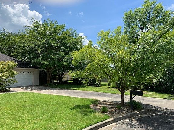 3rd image of 4404 Whippoorwill Ct