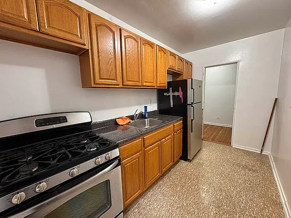 5th image of 8315 116th St