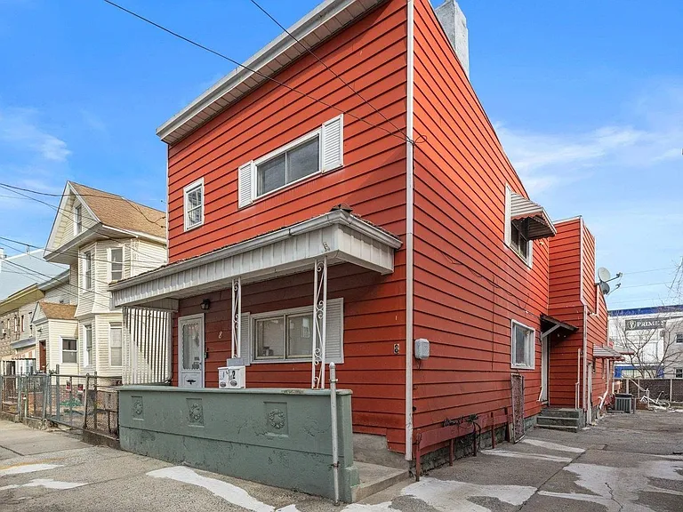 8 Perrine Ave #2 — Photo 8