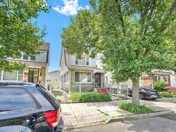 7714 162nd St, Fresh Meadows, NY 11366