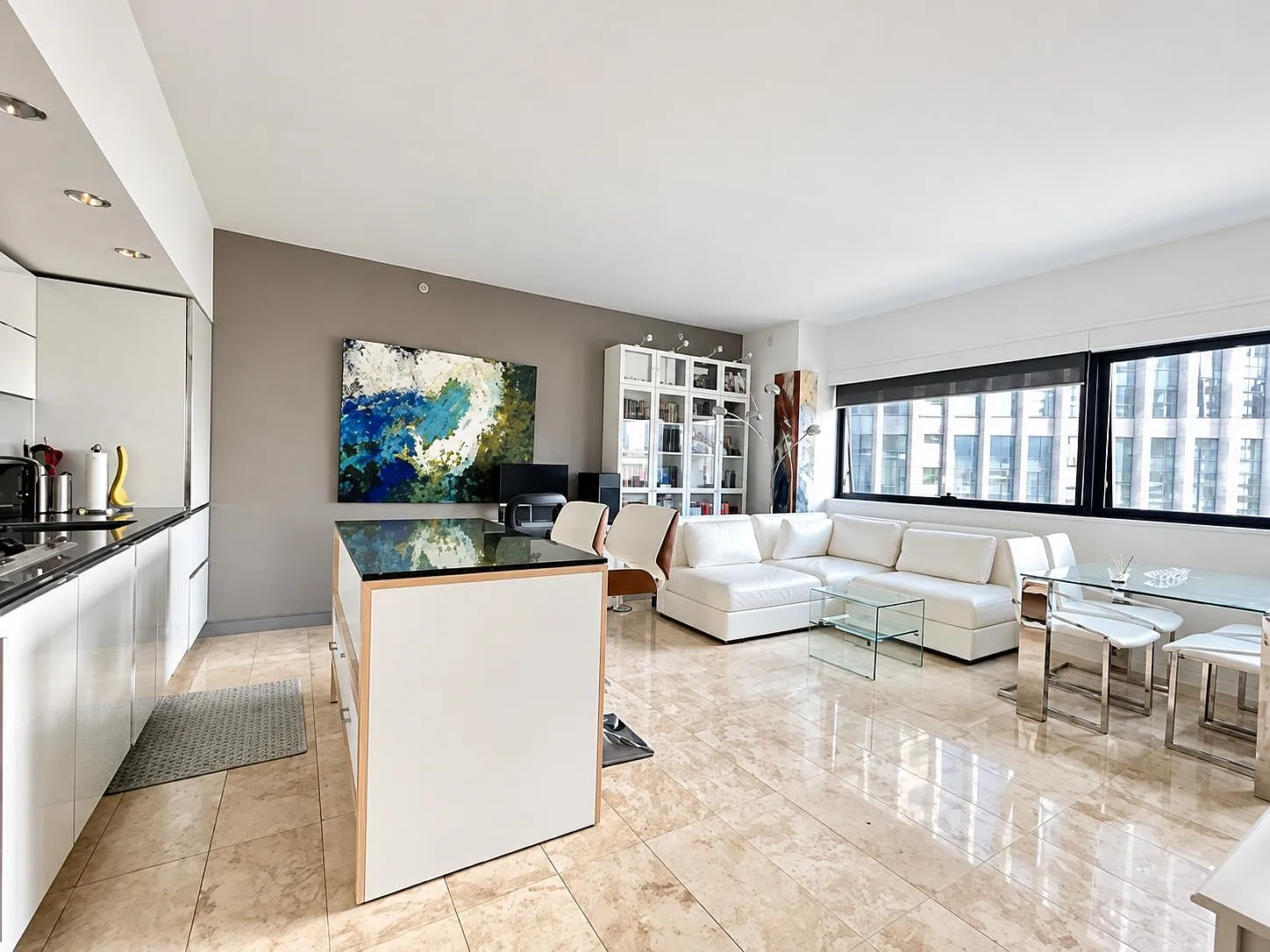 1 bed, 630 sqft, $3,200 — Photo 3