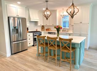 940 Bartelmy Ln N, Maplewood, MN 55119