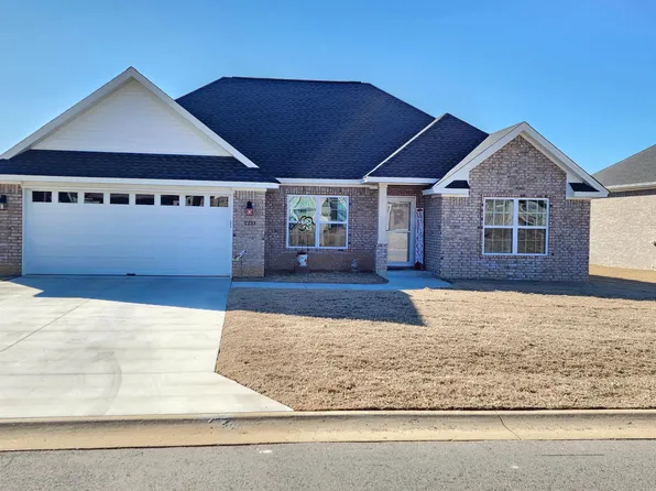 1210 Ridgefield Cir, Searcy, AR 72143